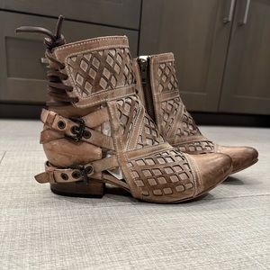 Freebird Skylar Bootie